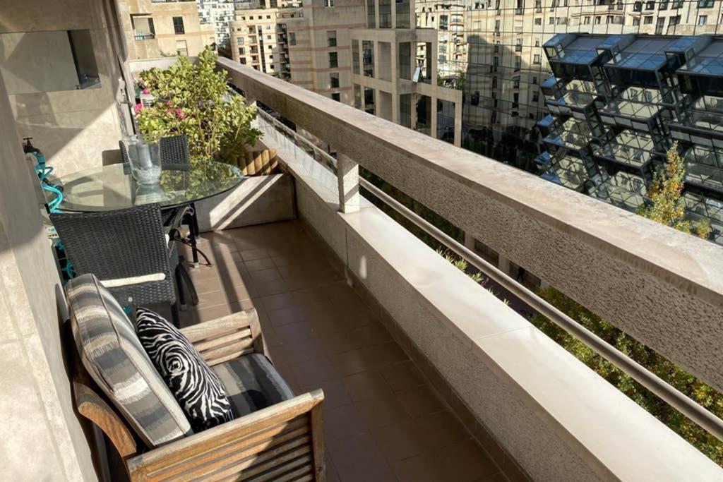 Beautiful Modern Fully Furnished Studio Λεβαλουά Περέ Εξωτερικό φωτογραφία